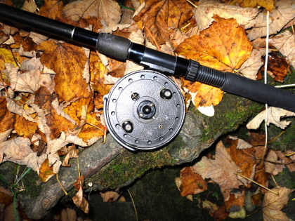 Centre pin reel