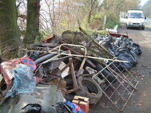 In 2004, the Foundation, along with Keep Wales Tidy and a group of volunteers, cleared several tons of rubbish, including old car batteries, from the banks of the Wye near Glasbury.