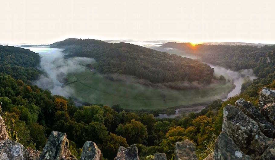 Overlooking the Wye Valley from Yat Rock on a September morning