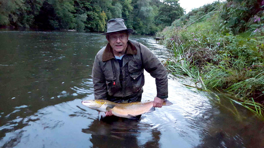 Bari Paraskeva, owner of the Chainbridge beat on the Usk, with a 15lb cock fish he caught on the 14th September.