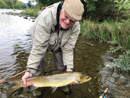 A 33inch salmon to Stephen Morely from the Spreadeagle beat (upper Wye) on the 16th Sept.